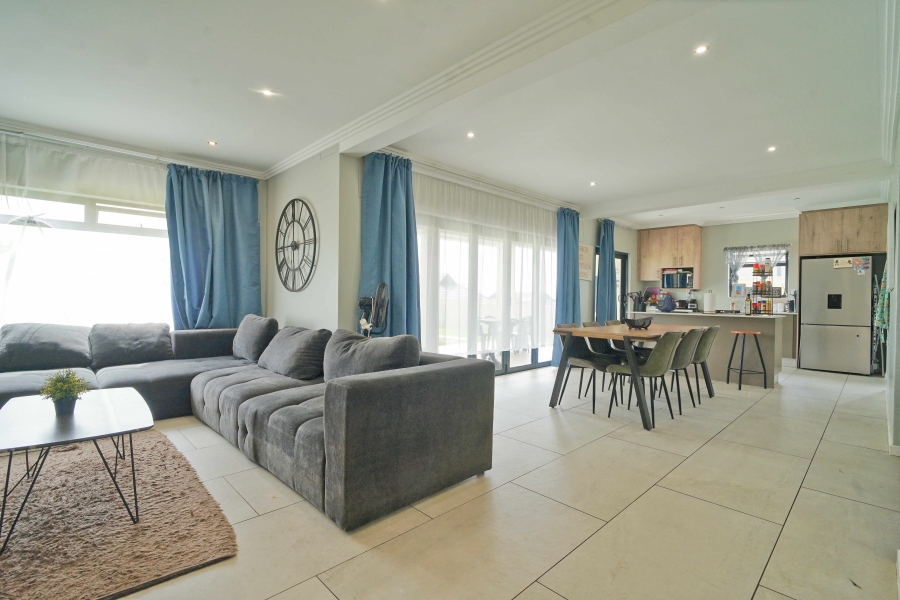 3 Bedroom Property for Sale in Kidds Beach Eastern Cape
